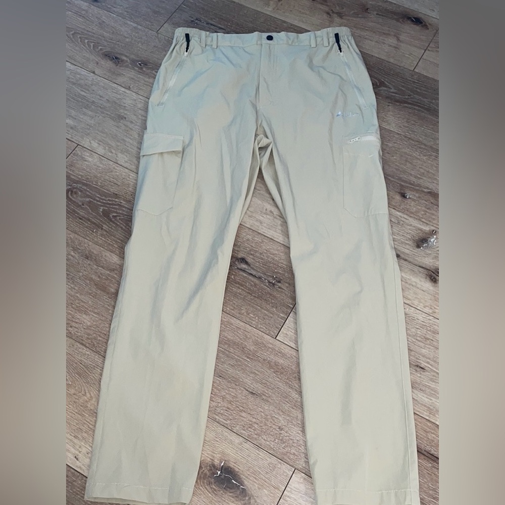 Clothin Hiking Golf Pants Men  Khaki Lightwgt. Elastic Waist Stretch size M/30 L
